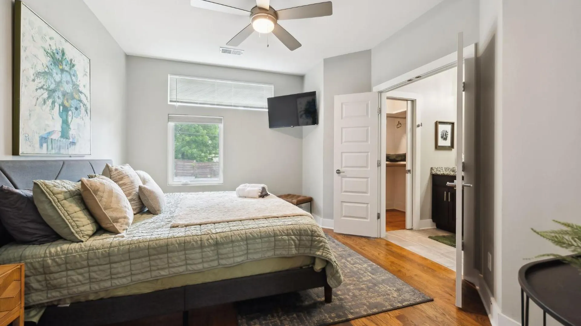 Spacious 3-Story Townhome W Rooftop & City Views Nashville Holiday home